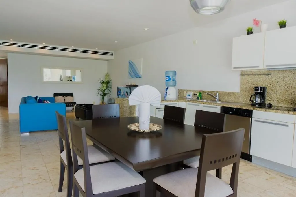 Magia Playa 202 F Condo Playa del Carmen Mexico